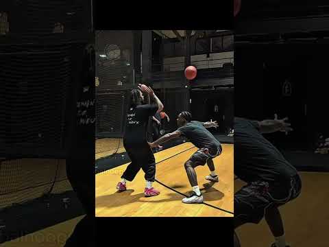 He's impossible to guard 🤣 #basketball thumbnail