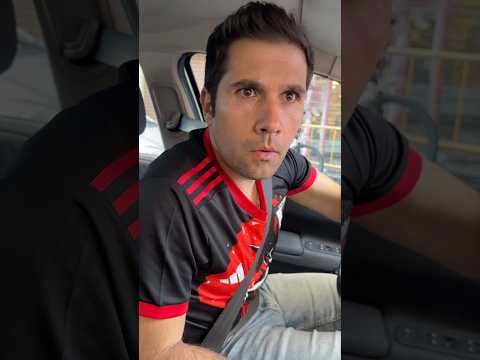 Una tortuga ninja conduciendo - Sergio Encinas thumbnail