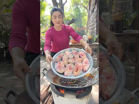 Yummy braised fish cooking thumbnail