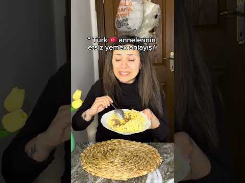 Annemin etsiz dediği yemek 😅 takip edin birlikte gülelim ❤️ #shorts #youtuber #mizah #kesfet #f thumbnail