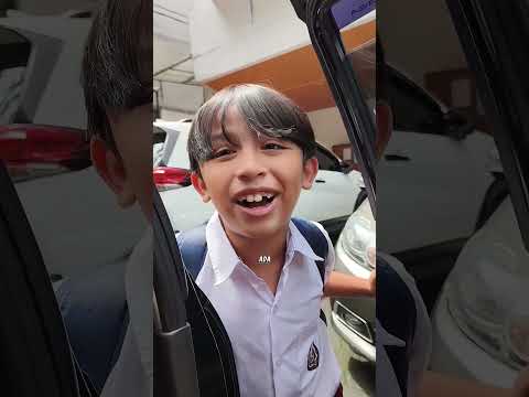 Siapa Yg Lg Ujian D Sekolah? Mama Kaget Ara Ada D Kaca Mobil Udh Plg Sekolah. Mksih Udh Ajarin Aku❤ thumbnail
