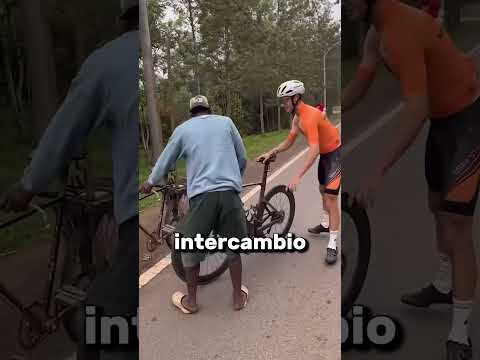 La bici más HUMILDE del MUNDO thumbnail