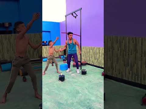 Dumbbell Tod Diya Dog ne ?‍??? #shortvideo #funnyvideo #funny #comedyvideos #funnyshorts thumbnail