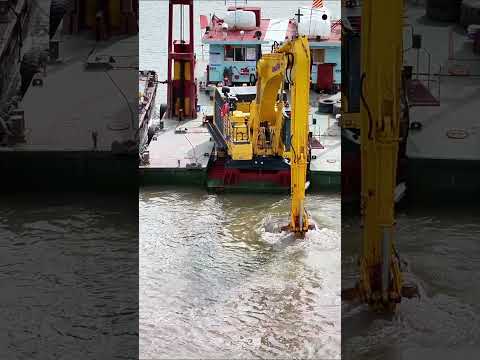 #dredging #excavator #digger #construction #komatsu #heavyequipment thumbnail