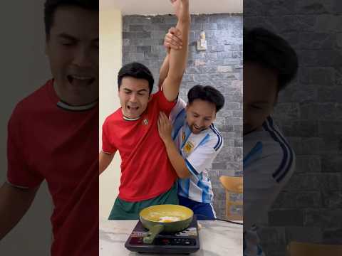 Ronaldo's unique egg recipe ?? #ronaldo thumbnail