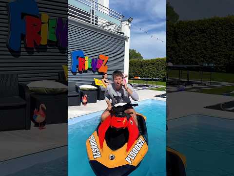 SKUTER NA BASENIE?!?? thumbnail