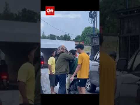 Wanita Hamil Ditendang Preman, Pelaku Langsung Ditangkap thumbnail