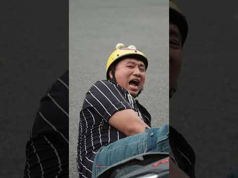 Ngã xe | Oppa Huy thumbnail