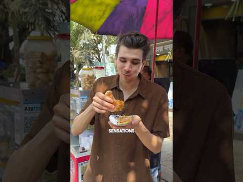 Those peanuts alone are worth it 🇮🇳 Dabeli #shorts thumbnail