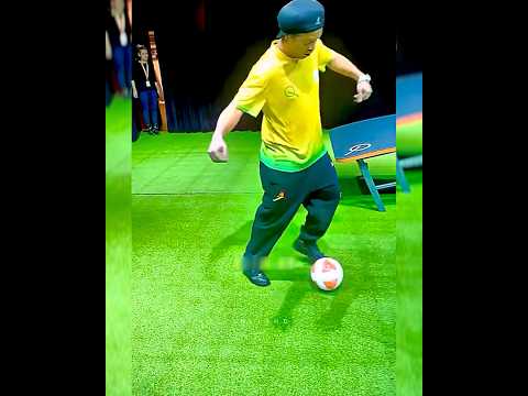 Ronaldinho’s Elastico still the same ?? thumbnail