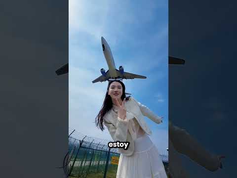 Esta Chica Viaja Por Todo El Mundo Para Hacerse Fotos 🤩🌎 thumbnail