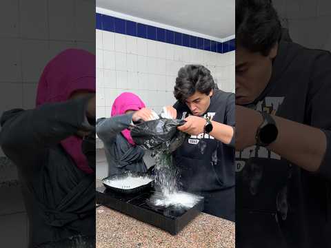 لما أساعد امي 💔😭 thumbnail