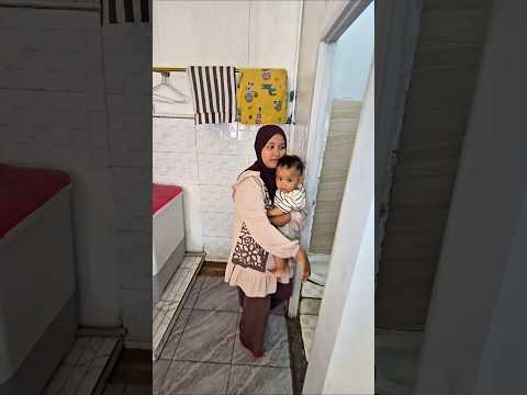 mamah satria masuk kamar mandi eh hilang😨😱😱😱 thumbnail