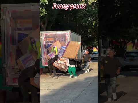 Funny prank😂#funny#prank#funnyprank#funnyvideos#funny thumbnail