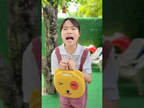 ขอเอาของเล่นไปโรงเรียน #ตลก #โบ๊ะบ๊ะshorts #พี่นาว thumbnail