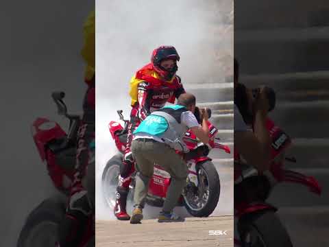 Lecuona's incredible burnout after his Race 1 P2 🔥 | 2026 #AragonWorldSBK 🇪🇸 thumbnail