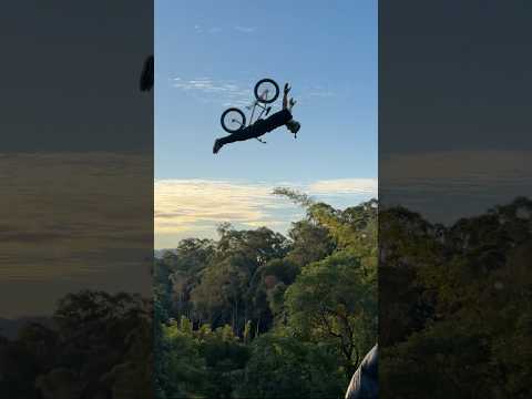 One of my favourite tricks of 2025! thumbnail