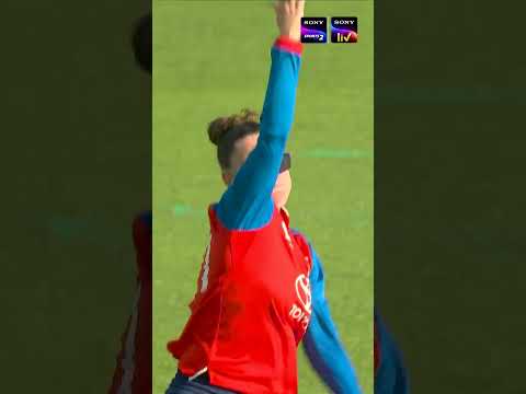 Smriti finds the gap and the boundary. 👌 thumbnail