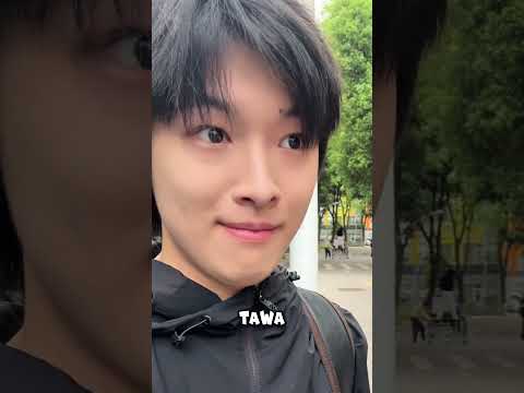 Cowok ini berusaha nahan tawa!! thumbnail