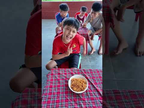 Mỳ có vấn đề | Tippi Vips #tippivips thumbnail