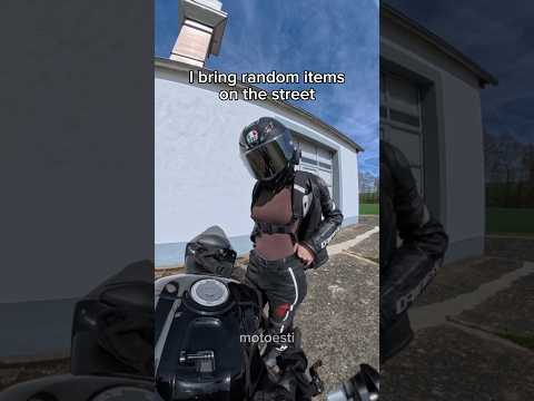 Don’t try this by yourself. I‘m a professional 😎 #fyp #viral #biker #motorcycle #explore thumbnail