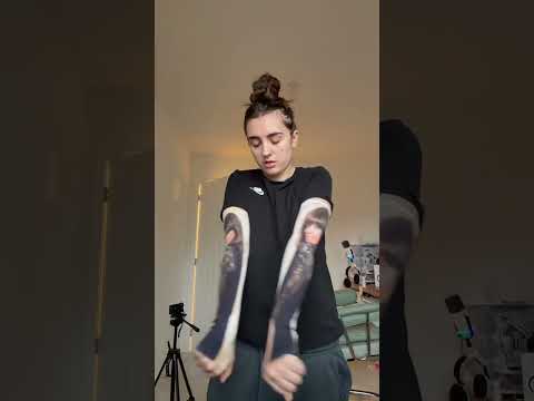 what are you wearing for my Nan’s 40th tomorrow? thumbnail