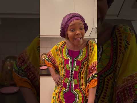 Gillar du våfflor? #våfflor #humor #komedi #svensk #afrikan #roligaklipp #parody #shorts #föräldrar thumbnail