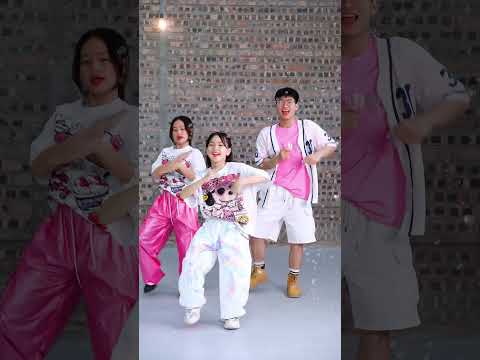 Follow us #dance #lecirque #day #nhay #minhx thumbnail