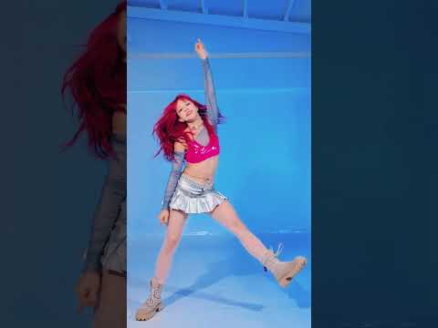 ⚠️ FLASH WARNING⚠️ KATSEYE "PINKY UP" dance cover @katseyeworld #KATSEYE #shorts thumbnail