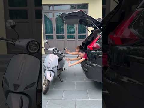 OMG //cảm biến xe oto chạy bằng cơm  #funnyshorts  #automobile thumbnail