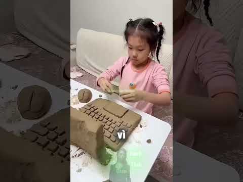 Ôi Con Gái Sao Con Lại Bày Đất Cát Ra Khắp Nhà Thế Này 😡 thumbnail