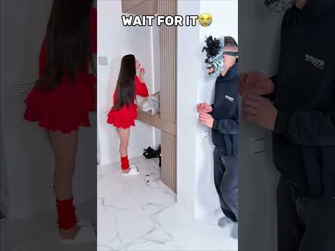 HOW TO PRANK YOUR GIRLFRIEND🤣👆 #prank thumbnail