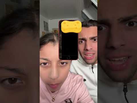 Il faut nettoyer le nouvel iPhone à Myriam 😱 #fortnite #humour #tour2famille #roblox #live ￼ thumbnail
