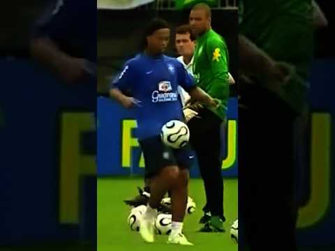 Ronaldinho Fantastic Skills The Best 🤯🔥 thumbnail
