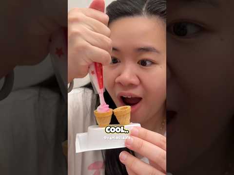 AYO #diy ICE CREAM BISA DI MAKAN! 🍦 #piuwfamily #funny #familyvlog #familychannel #familyvideo thumbnail