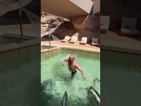 🤣При таких контрастах чуть сердце не стало | Зубарев #shorts thumbnail