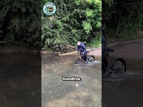 La bicicleta que construyó funciona sobre el agua 😧 thumbnail