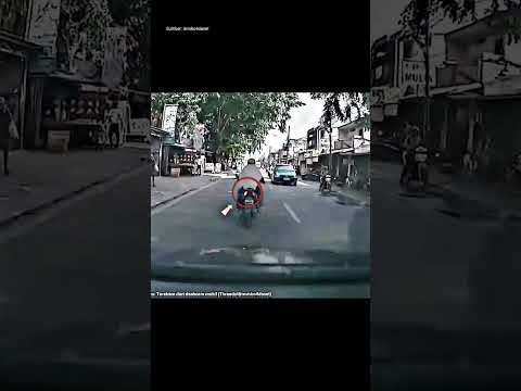 Sein Kiri Tapi Belok Kanan, Untung Belakang Udah Waspada‼️ thumbnail