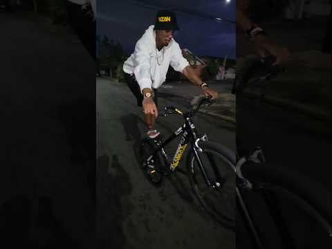 PRIMEIRO DIA DO GABRIEL FDS APRENDENDO DAR GRAU REVERSO ?? #gabrielfds #244 #bike #graudebike thumbnail