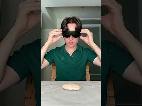 On szlifuje kamień thumbnail