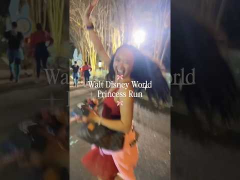 WALT DISNEYWORLD PRINCESS RUN VLOG???‍♀️? #WDWPrincessHalf #WaltDisneyWorld #runDisney #shorts thumbnail