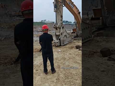 Hydraulic Breaker DEK 190 Overhaul & Oil Seal Replacement thumbnail