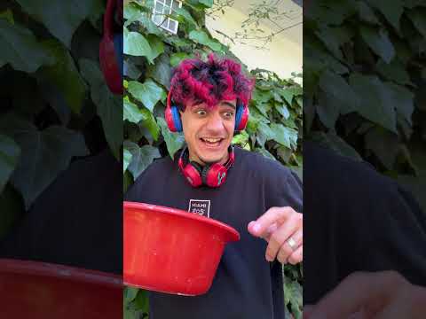 Mi AMIGO quiere un CASCO REDLOX de CHUSTER! thumbnail