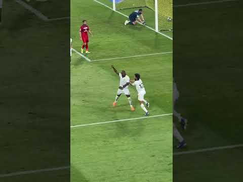 هدف ماني ضد ضمك في مباراة حسم الدوري 🤯 thumbnail