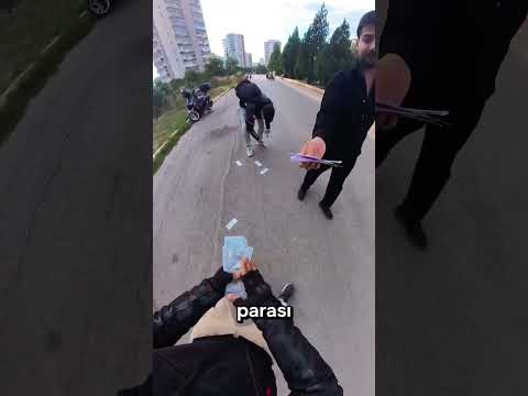 PARAM YOLA DÖKÜLDÜ😭😭 #shorst #motorcu #vlog  #para #motovlog thumbnail
