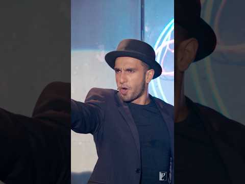 Ranveer Singh’s funny take on love 😂 | #Befikre #Comedy #RanveerSingh thumbnail