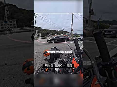 Driver Crashes Into a Biker Then Droves Off 😢 thumbnail