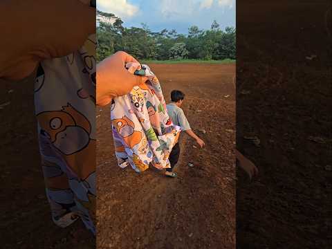 temon turun baju nya ketinggalan #trendingshorts thumbnail