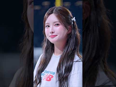 새침하게 구찌 김정원 치어리더 金貞沅 Kim Jung-Won cheerleader ktwiz thumbnail