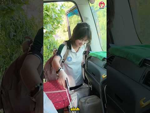 Nữ sinh được đi nhờ xe miễn phí thumbnail